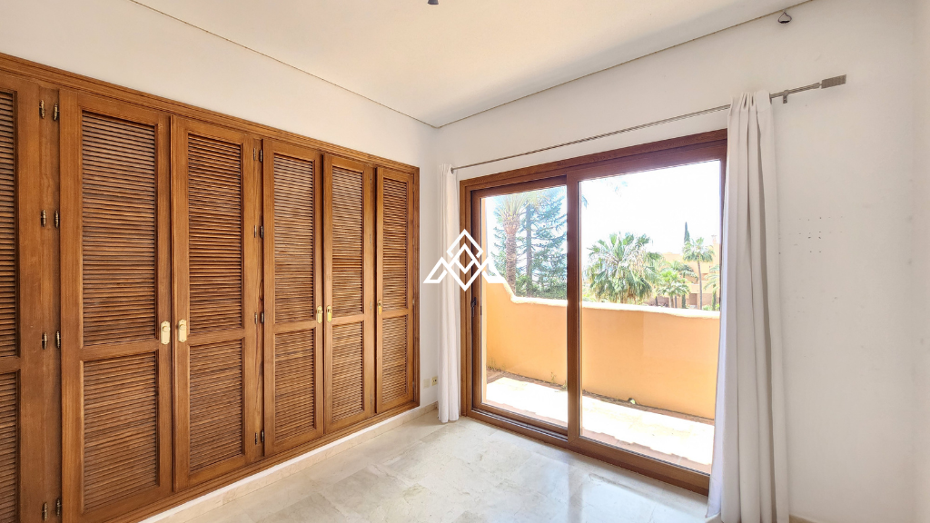 Spacious 4-Story Townhouse with Sea Views in Riviera del Sol, Mijas