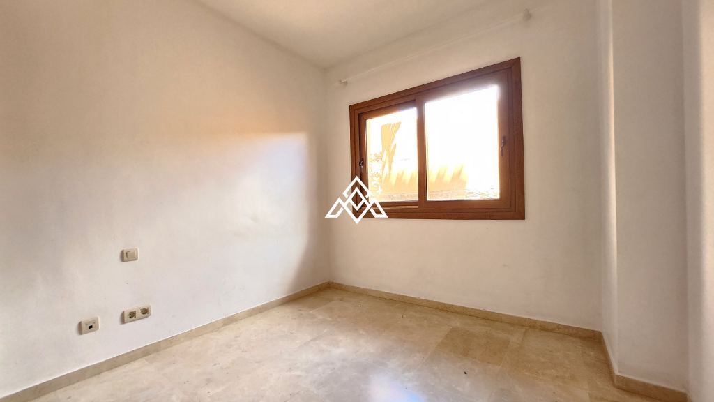 Spacious 4-Story Townhouse with Sea Views in Riviera del Sol, Mijas