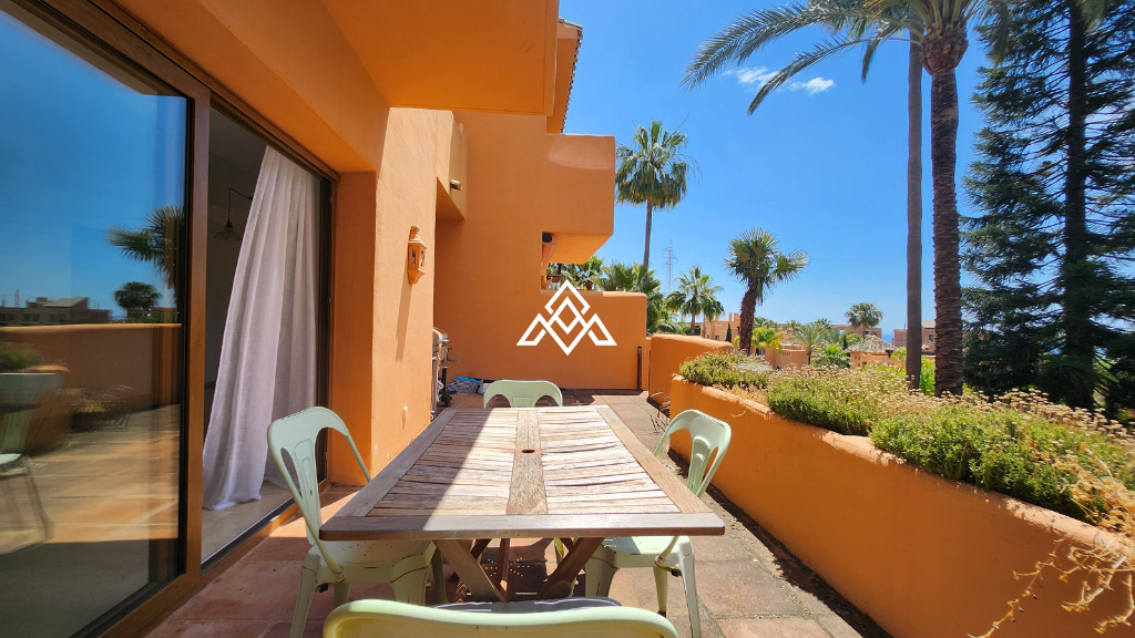 Spacious 4-Story Townhouse with Sea Views in Riviera del Sol, Mijas