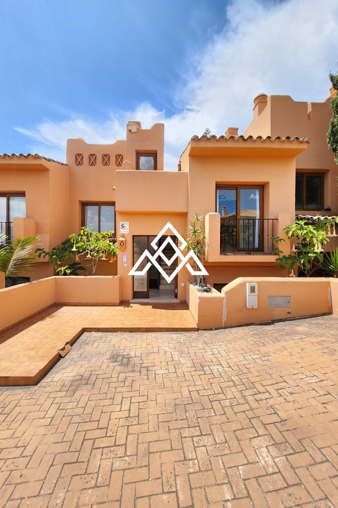 MPA-0054 Spacious 4-Story Townhouse with Sea Views in Riviera del Sol, Mijas