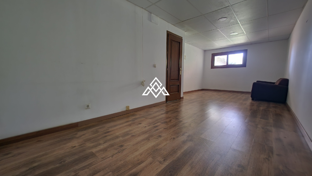 Spacious 4-Story Townhouse with Sea Views in Riviera del Sol, Mijas