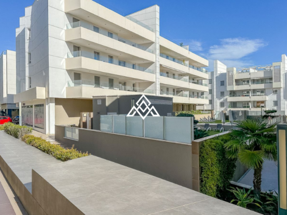 Bright 3-Bedroom Apartment in the Heart of San Pedro de Alcántara