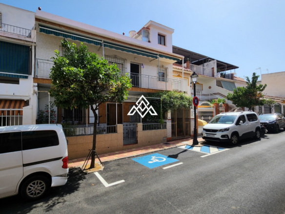 First Floor with Private Solarium in the Center of Fuengirola