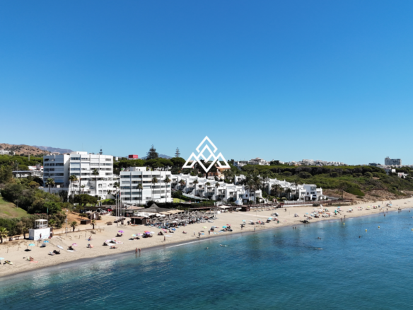 Exceptional beachfront apartment with panoramic views of the Mediterranean Sea