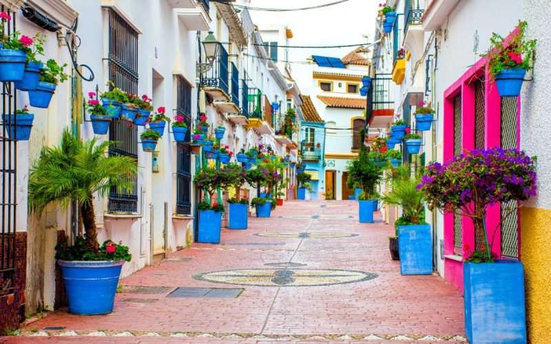 Estepona Implements Historic Property Tax Cut: Up to 20% Savings for Residents 🏡💶 1 Razones para vivir en Estepona 800x499 1