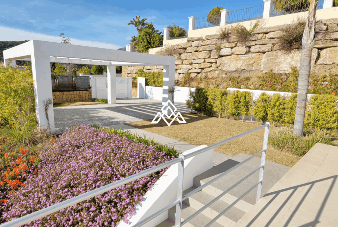 Villa contemporánea en Puerto del Capitán, Benahavís