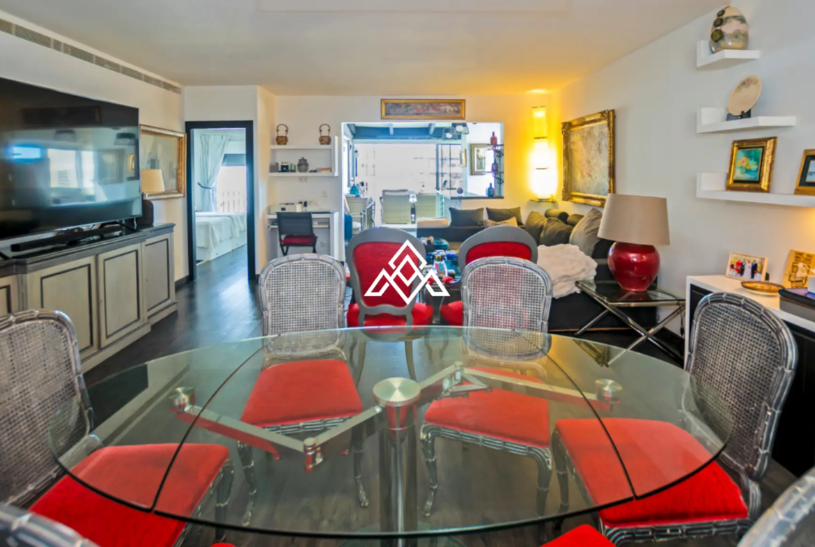 Penthouse Puerto Banus – Sun-Filled Terrace and Open Views