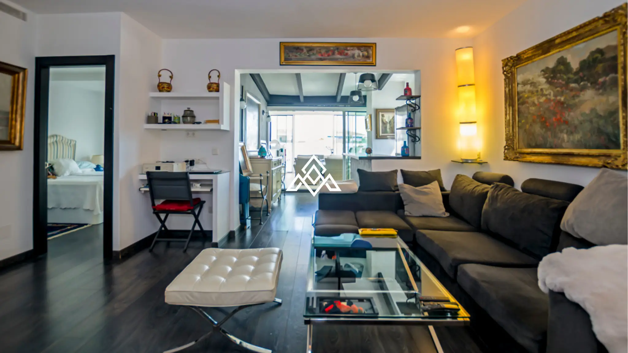 Penthouse Puerto Banus – Sun-Filled Terrace and Open Views