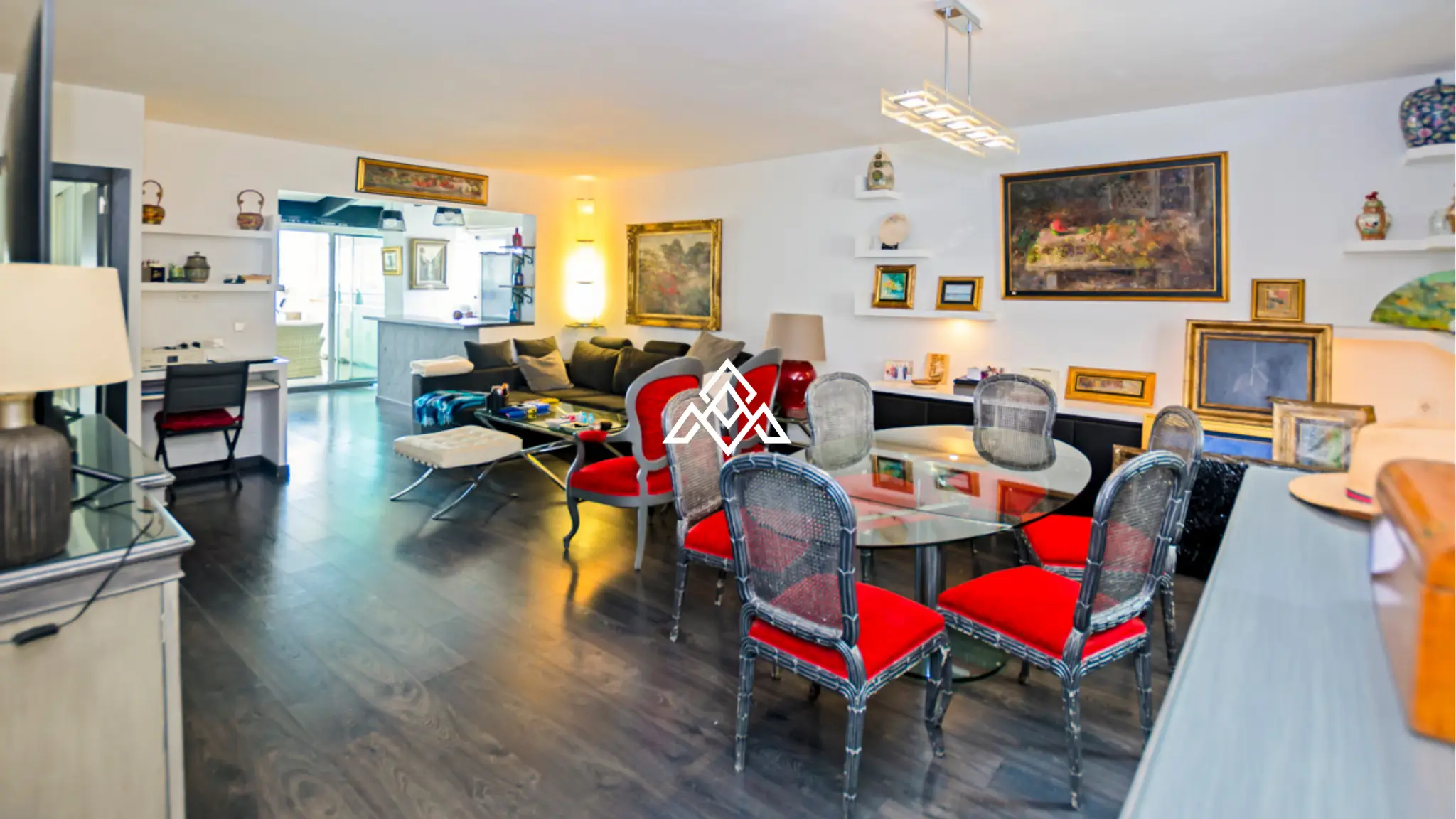 Penthouse Puerto Banus – Sun-Filled Terrace and Open Views