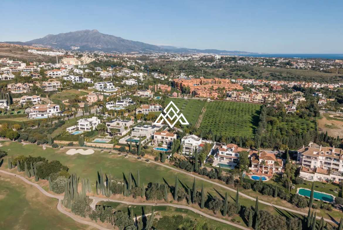 Golf Villa Los Flamingos – Contemporary Frontline Golf Home