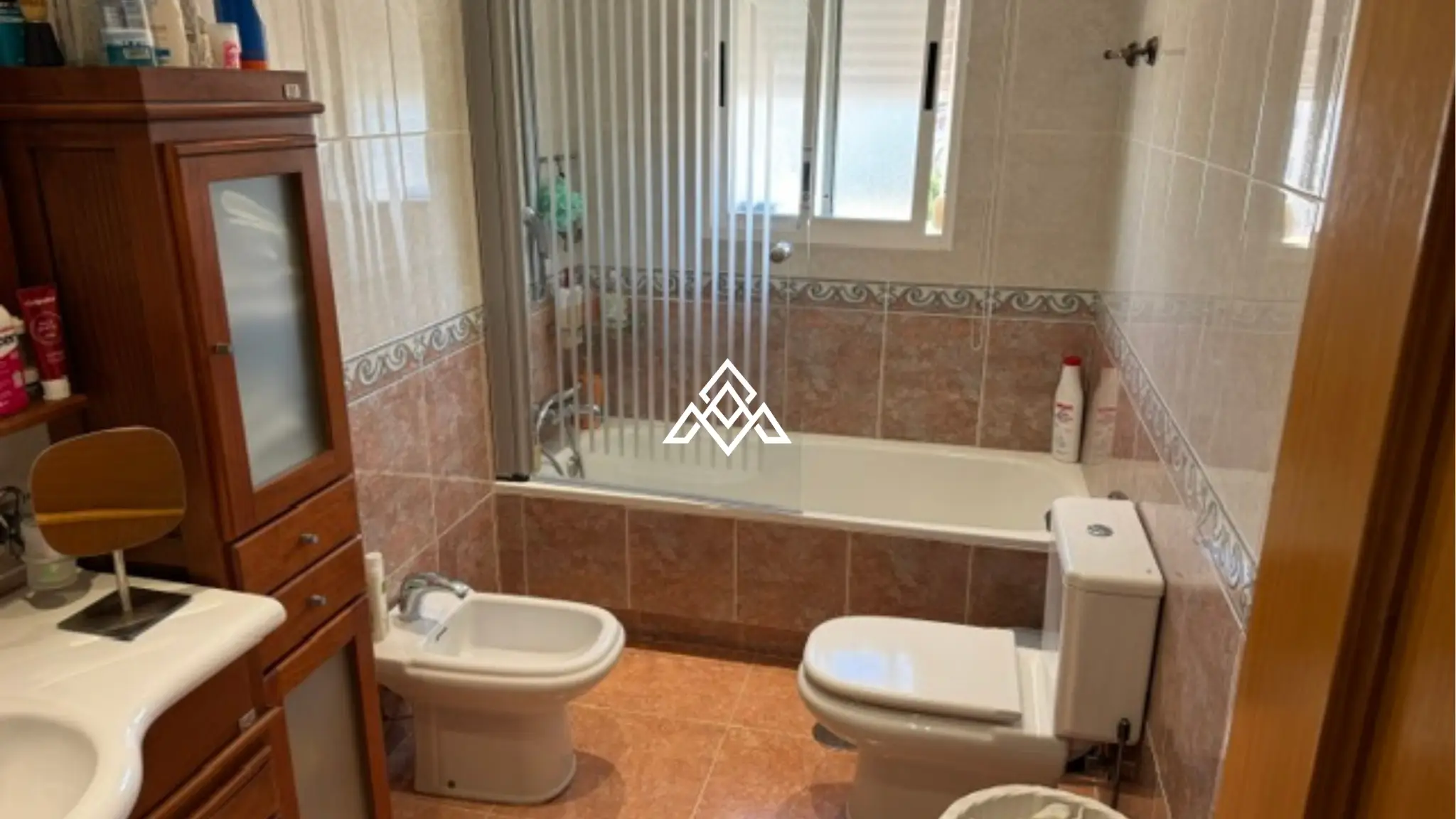 MPO-0586 Penthouse Estepona – Terrace and Solarium with City Views
