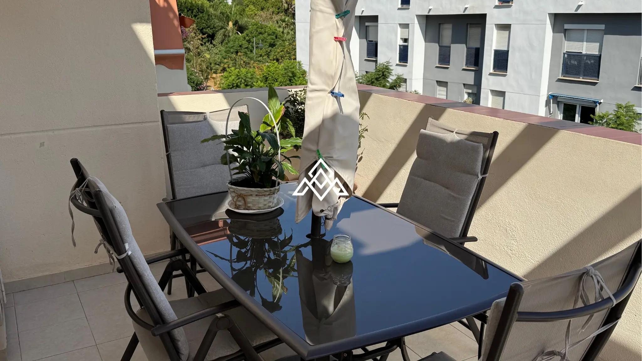 MPO-0586 Penthouse Estepona – Terrace and Solarium with City Views