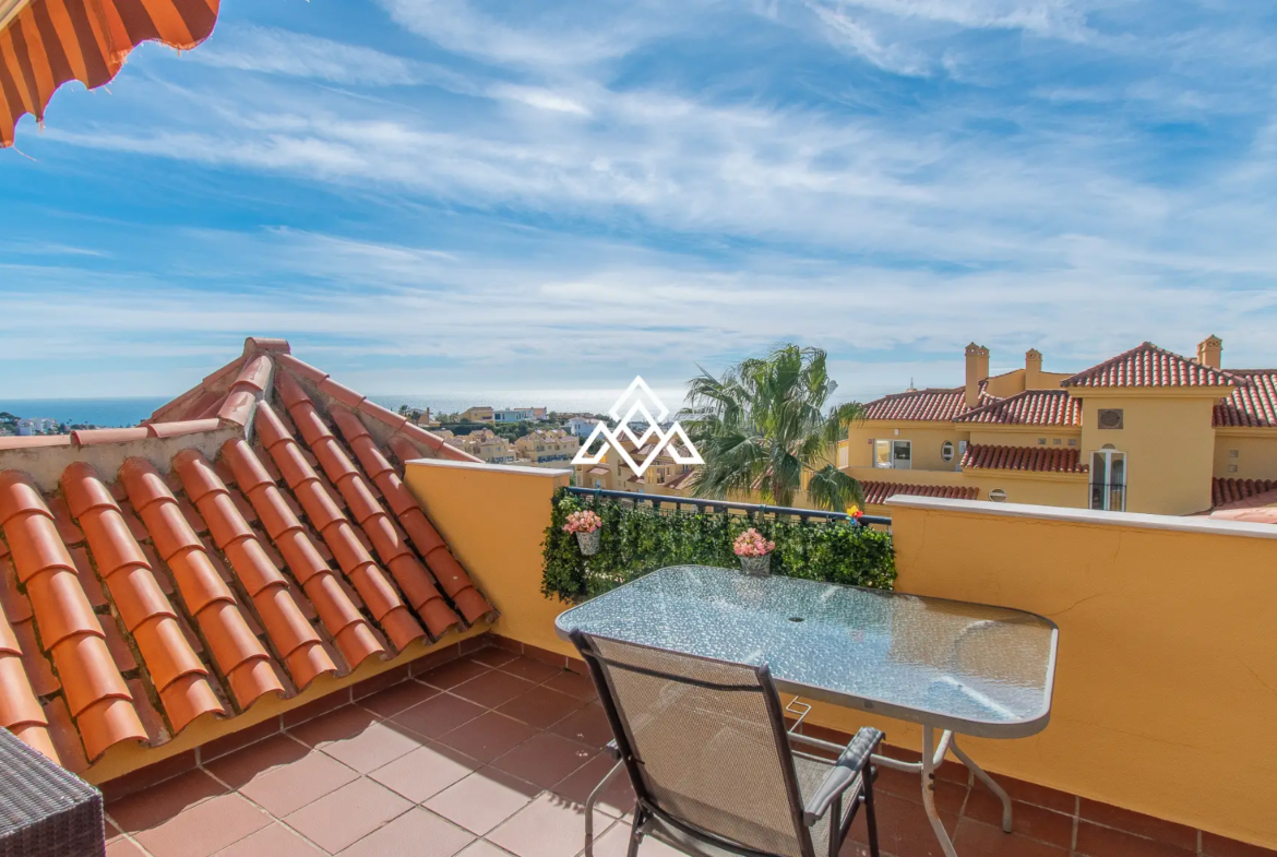 Mijas Penthouse – Terrace with Mediterranean Sea Views