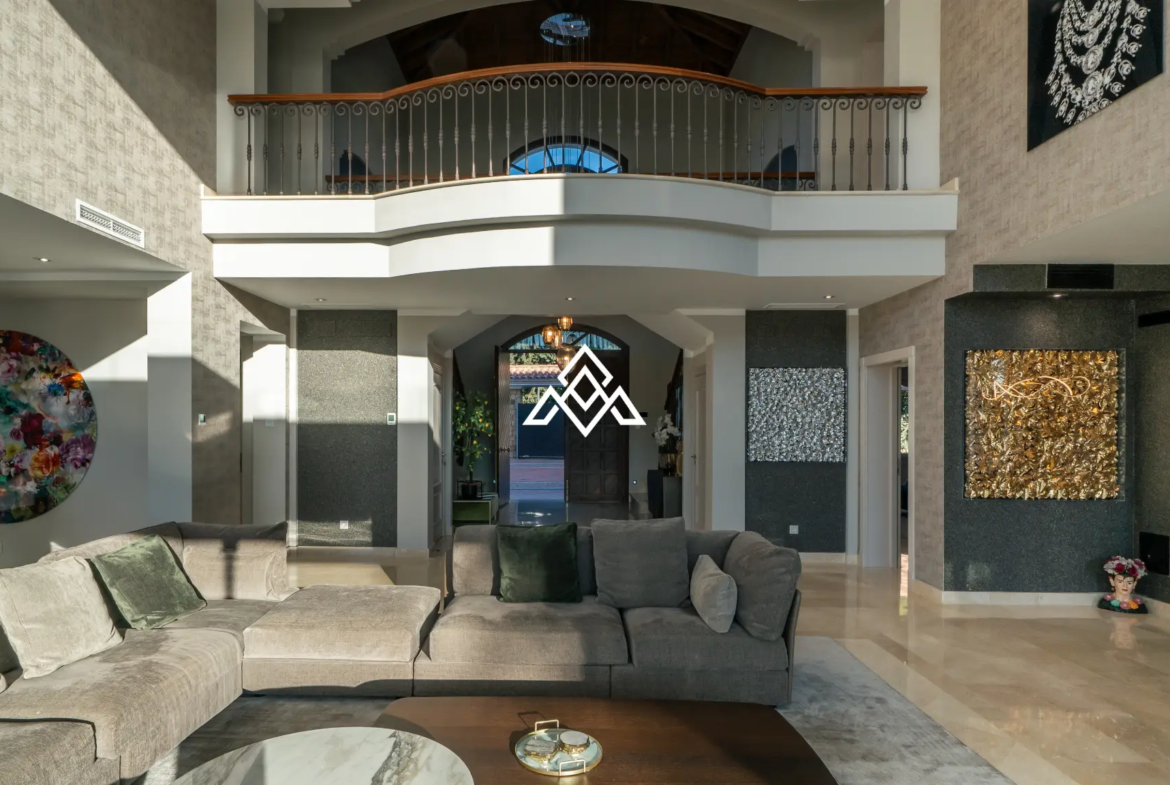 Golf Villa Los Flamingos – Contemporary Frontline Golf Home