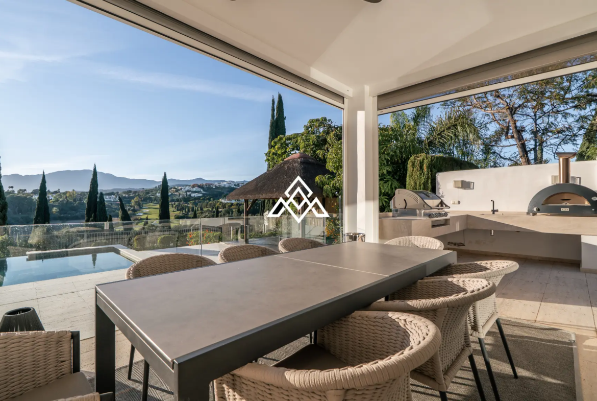 Golf Villa Los Flamingos – Contemporary Frontline Golf Home