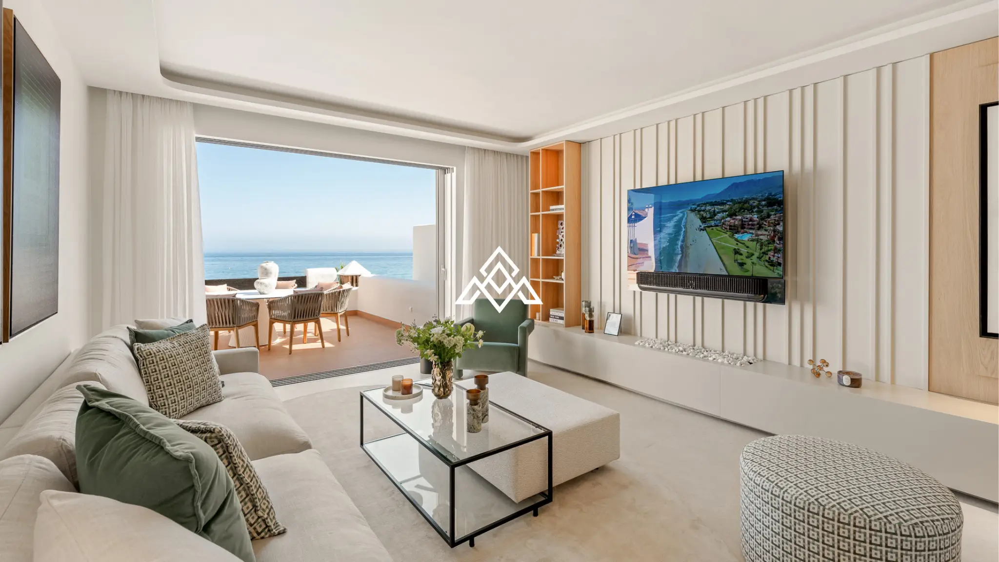 Frontline Beach Apartment Estepona – Large Terrace with Sea Views