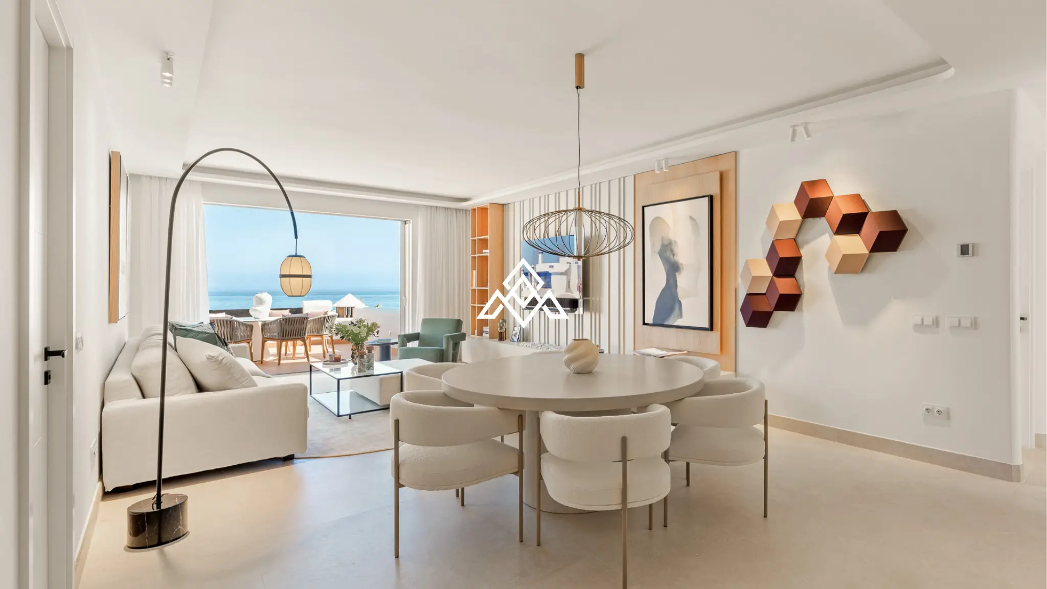 Frontline Beach Apartment Estepona – Large Terrace with Sea Views