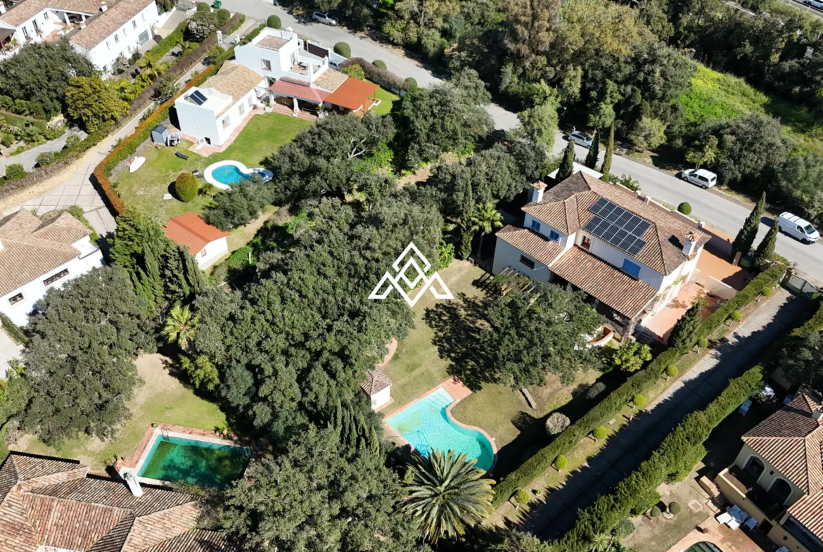 Urban Plot Sotogrande – Flat 1,030 m² Plot in Sotogrande Alto