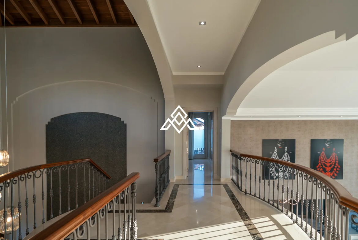 Golf Villa Los Flamingos – Contemporary Frontline Golf Home