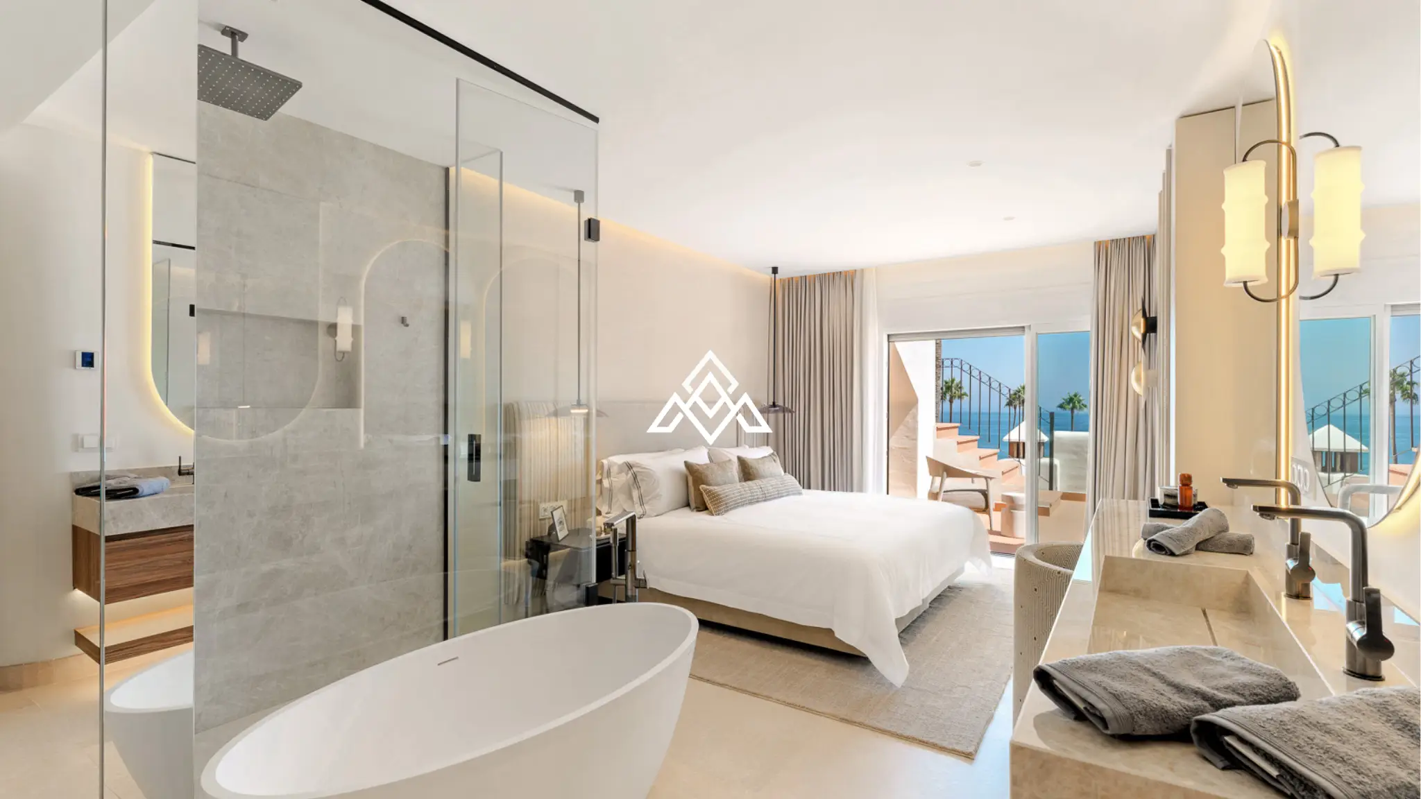 Frontline Beach Apartment Estepona – Large Terrace with Sea Views