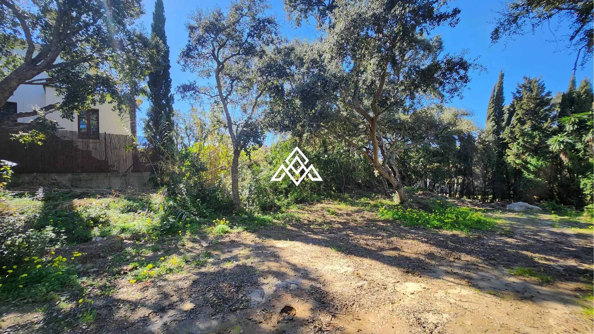 Urban Plot Sotogrande – Flat 1,030 m² Plot in Sotogrande Alto