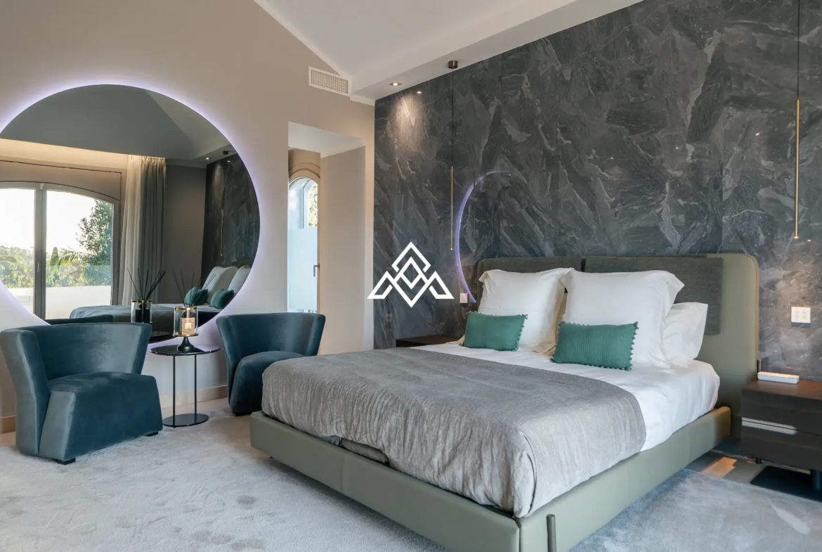 Golf Villa Los Flamingos – Contemporary Frontline Golf Home