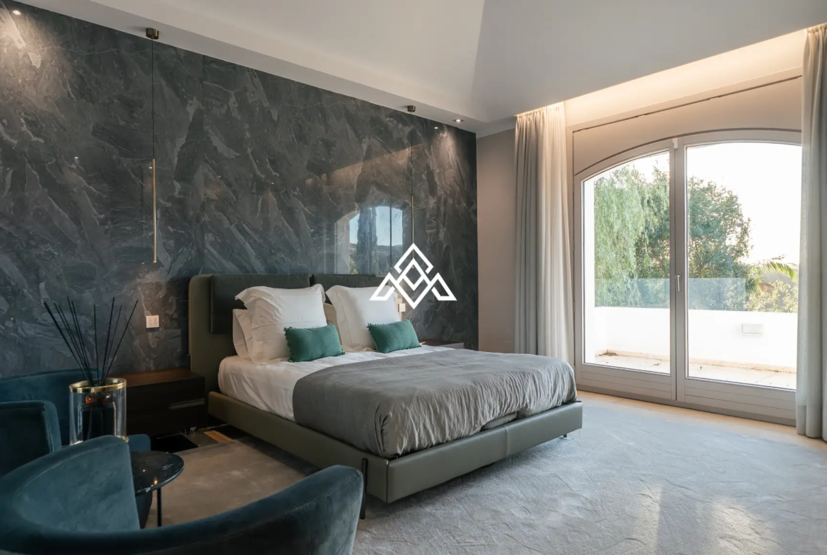 Golf Villa Los Flamingos – Contemporary Frontline Golf Home