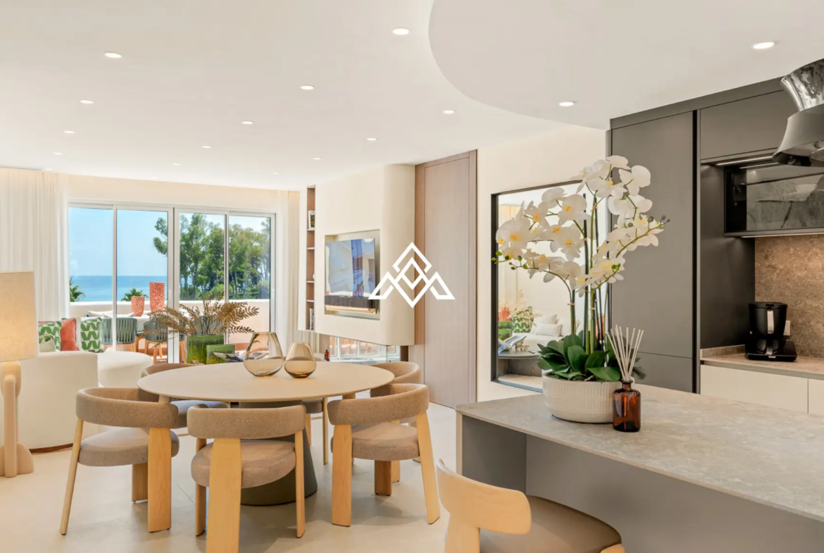 Beachfront Penthouse Bahia – Rooftop Terrace with Mediterranean Views