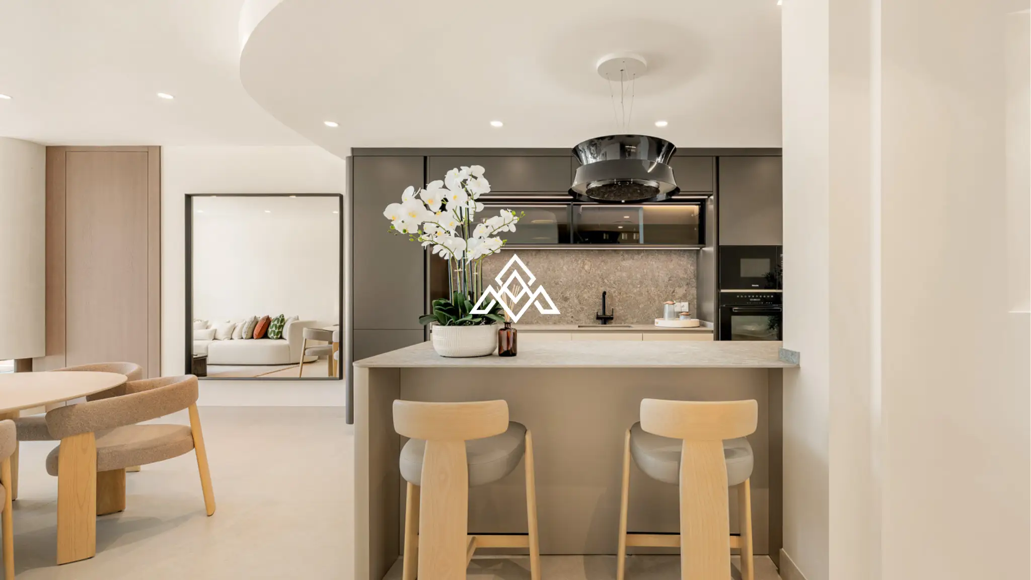 Beachfront Penthouse Bahia – Rooftop Terrace with Mediterranean Views