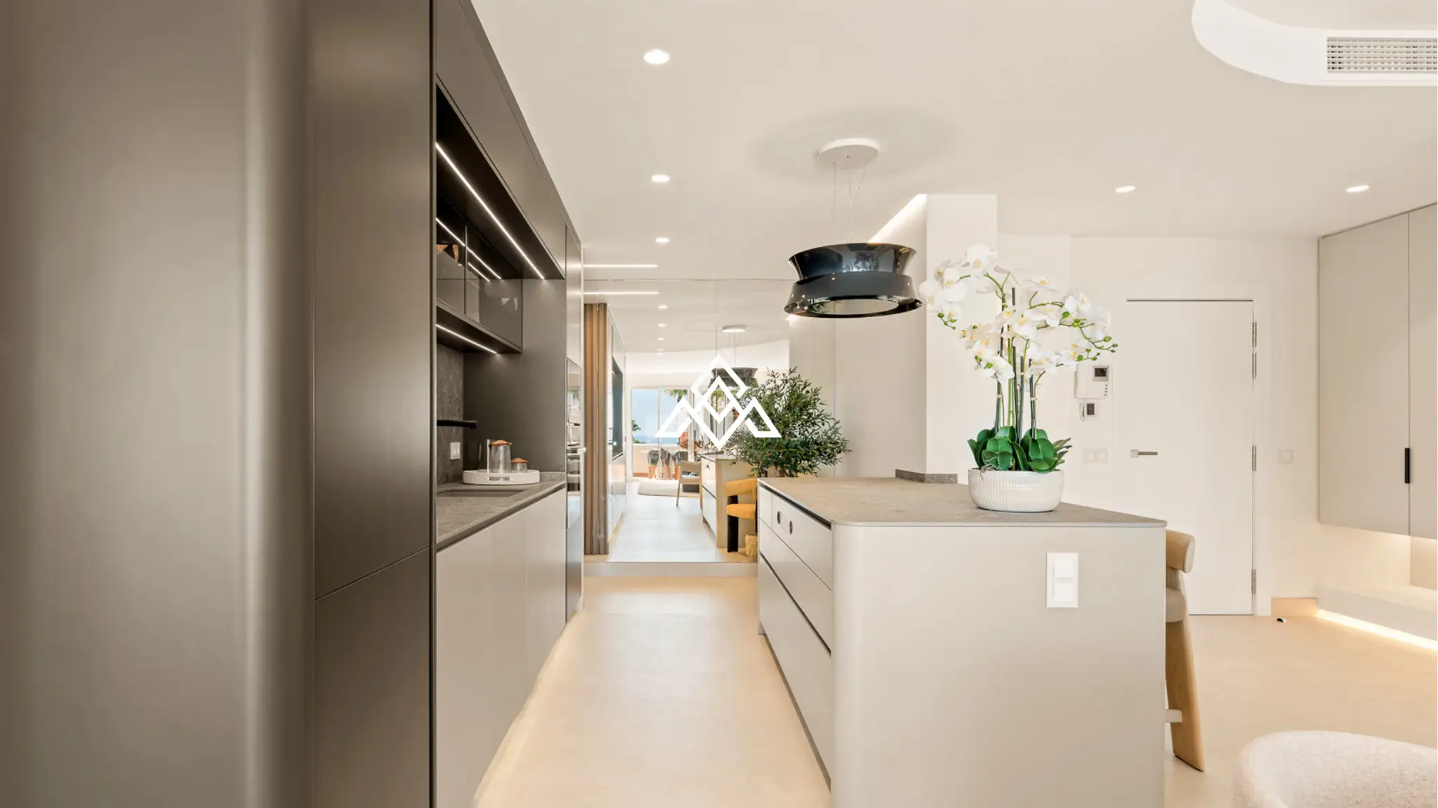 Beachfront Penthouse Bahia – Rooftop Terrace with Mediterranean Views
