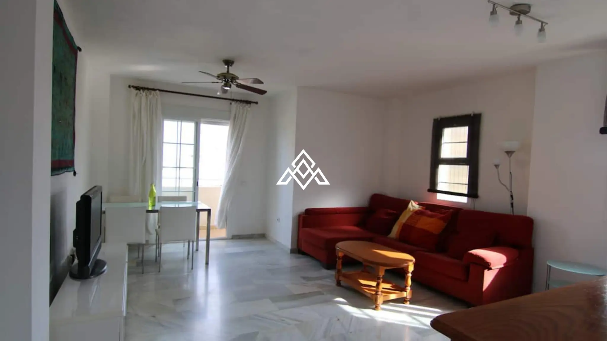 La Carihuela penthouse with terraces and sea views, Torremolinos