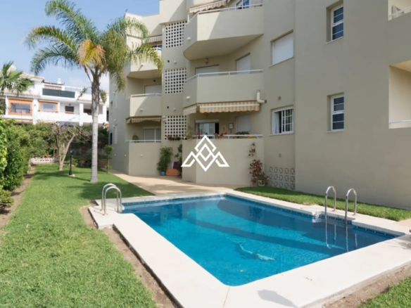 La Carihuela penthouse with terraces and sea views, Torremolinos