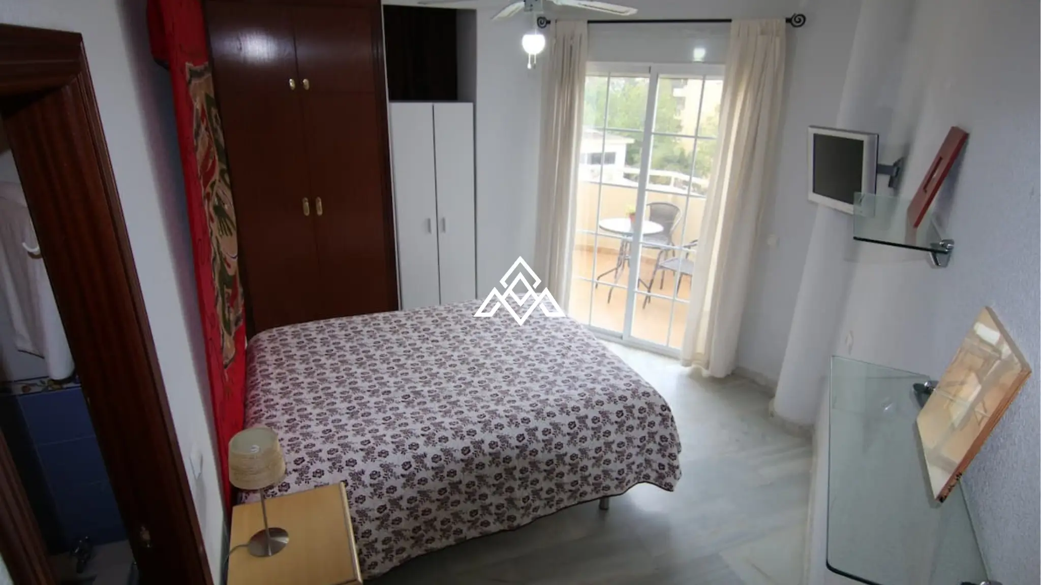 La Carihuela penthouse with terraces and sea views, Torremolinos