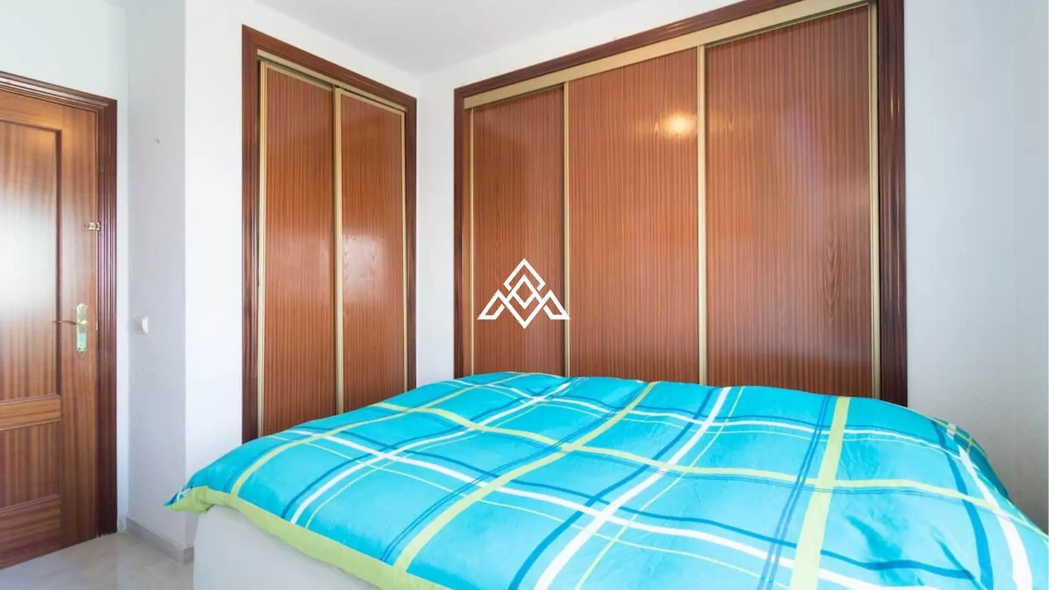 La Carihuela penthouse with terraces and sea views, Torremolinos