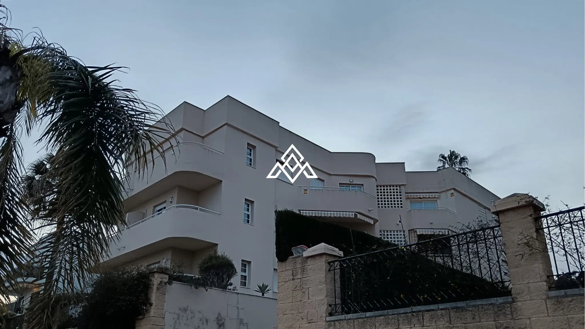 La Carihuela penthouse with terraces and sea views, Torremolinos