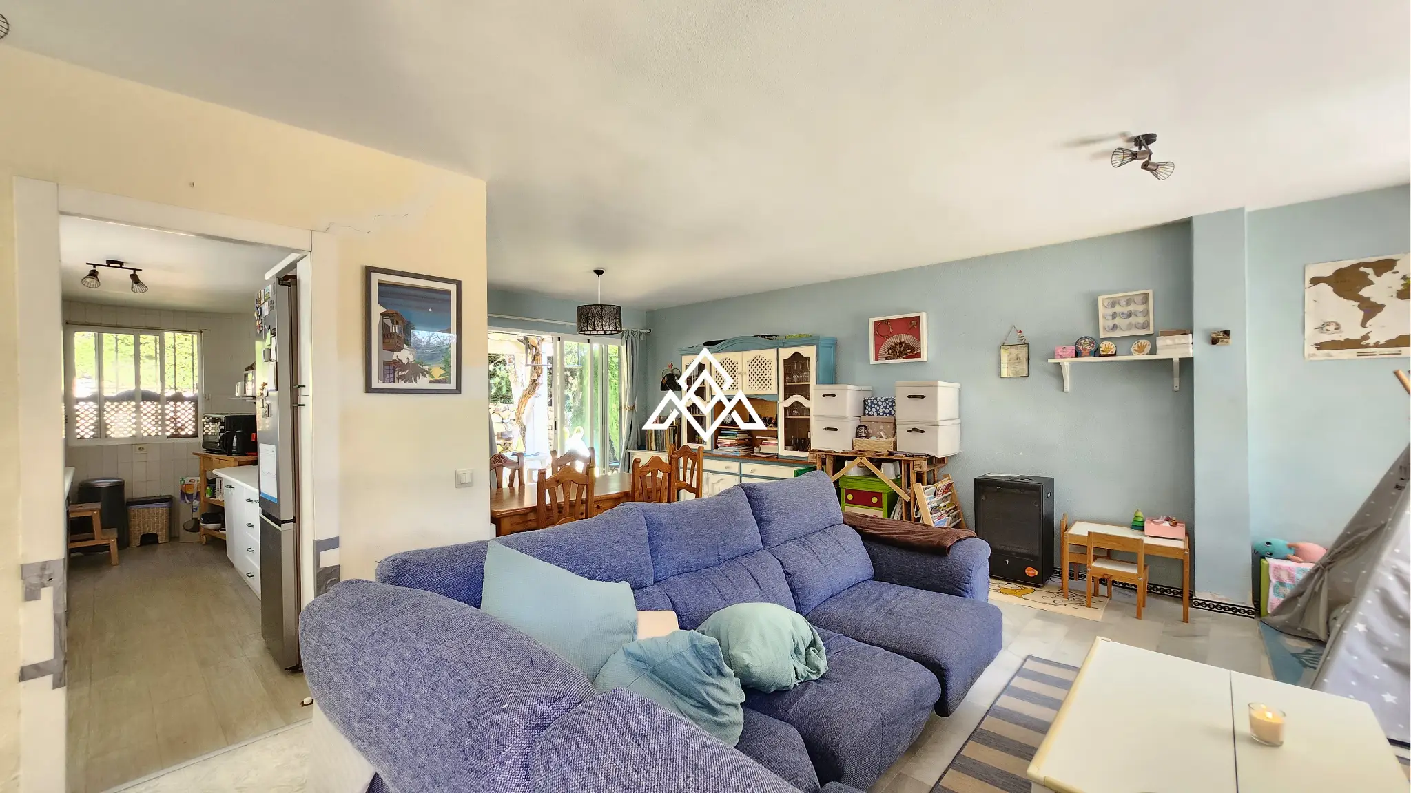 Corner Monte Biarritz townhouse with garden and terraces, near San Pedro