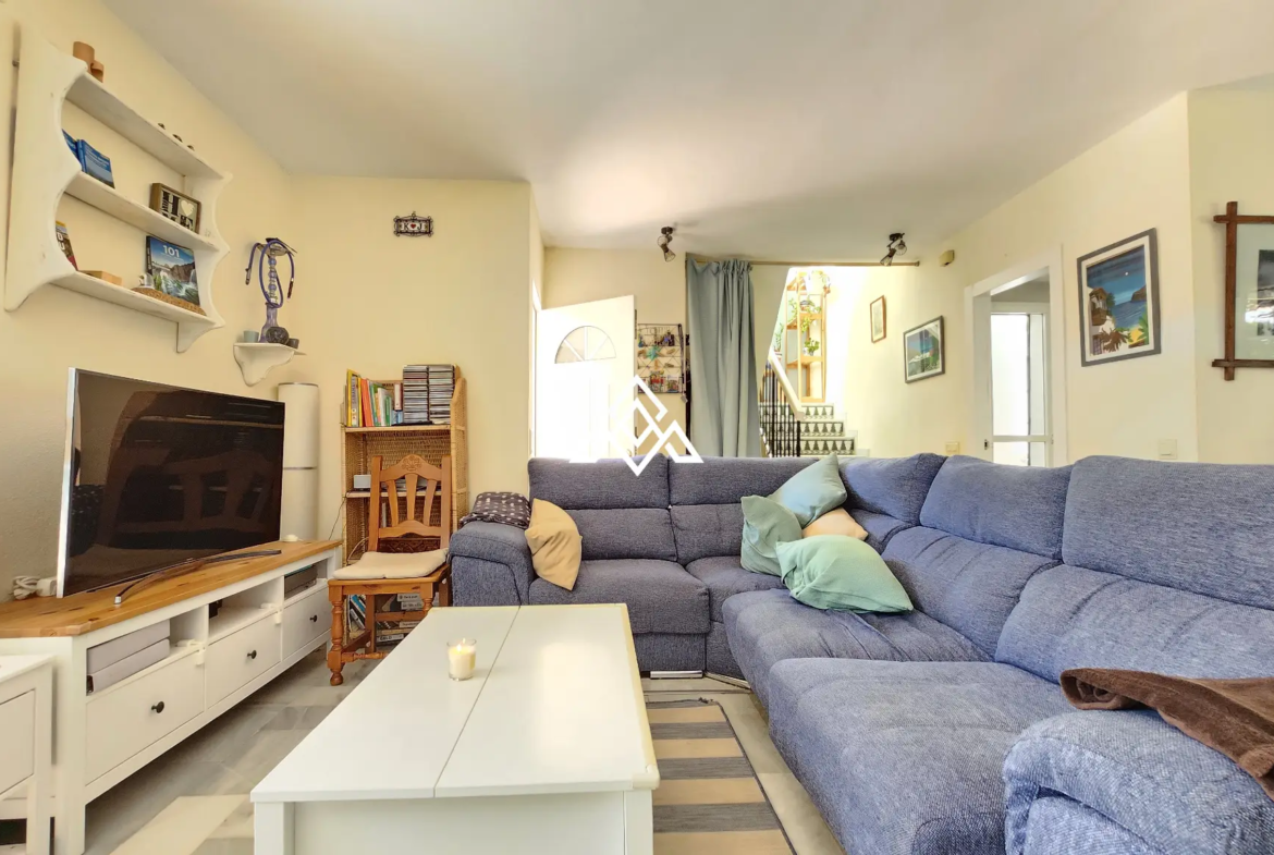 Corner Monte Biarritz townhouse with garden and terraces, near San Pedro