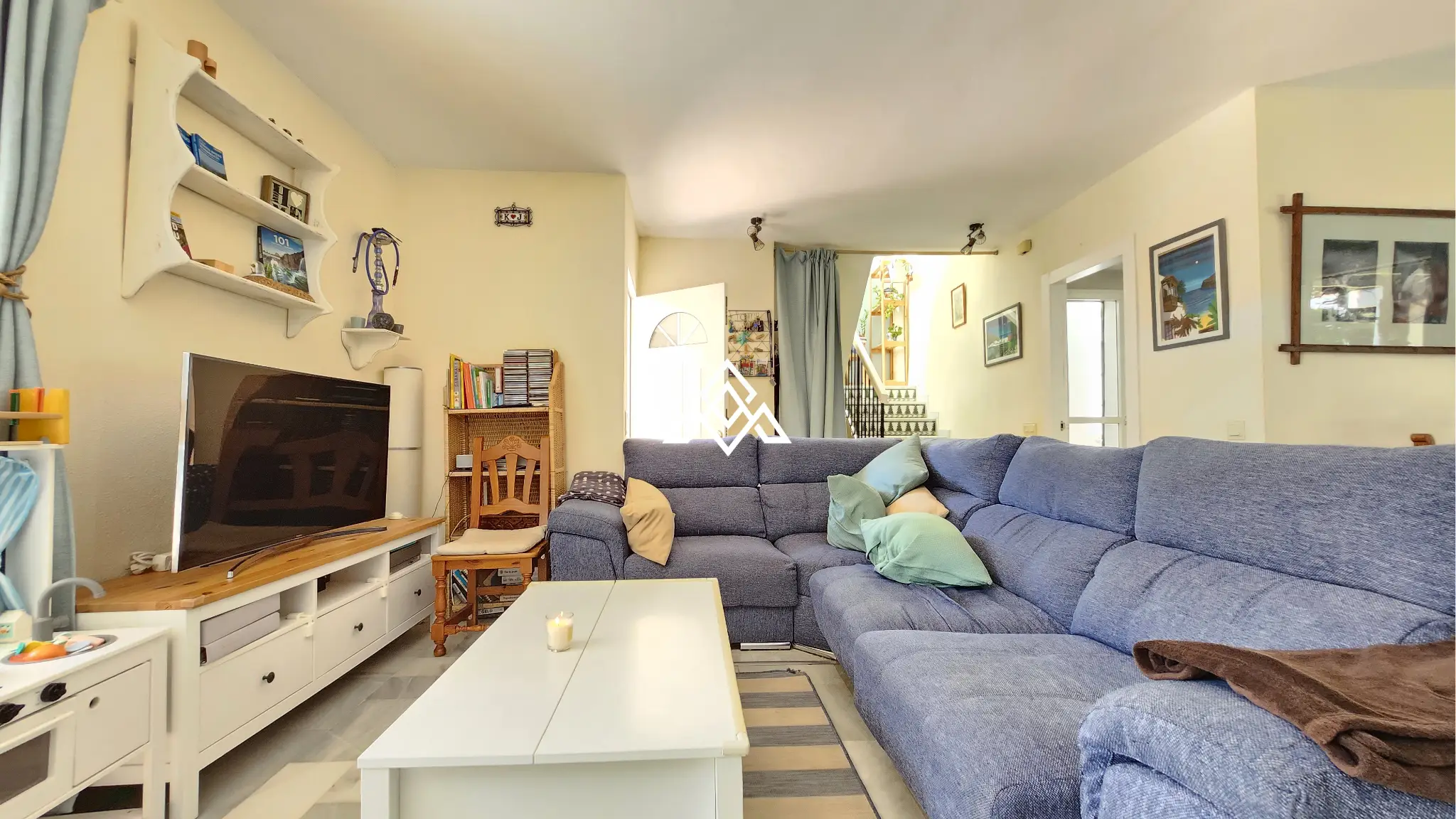 Corner Monte Biarritz townhouse with garden and terraces, near San Pedro