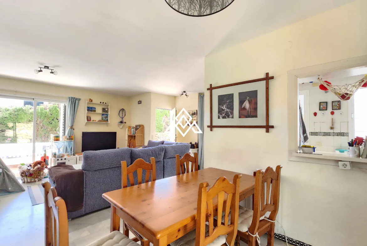 Corner Monte Biarritz townhouse with garden and terraces, near San Pedro