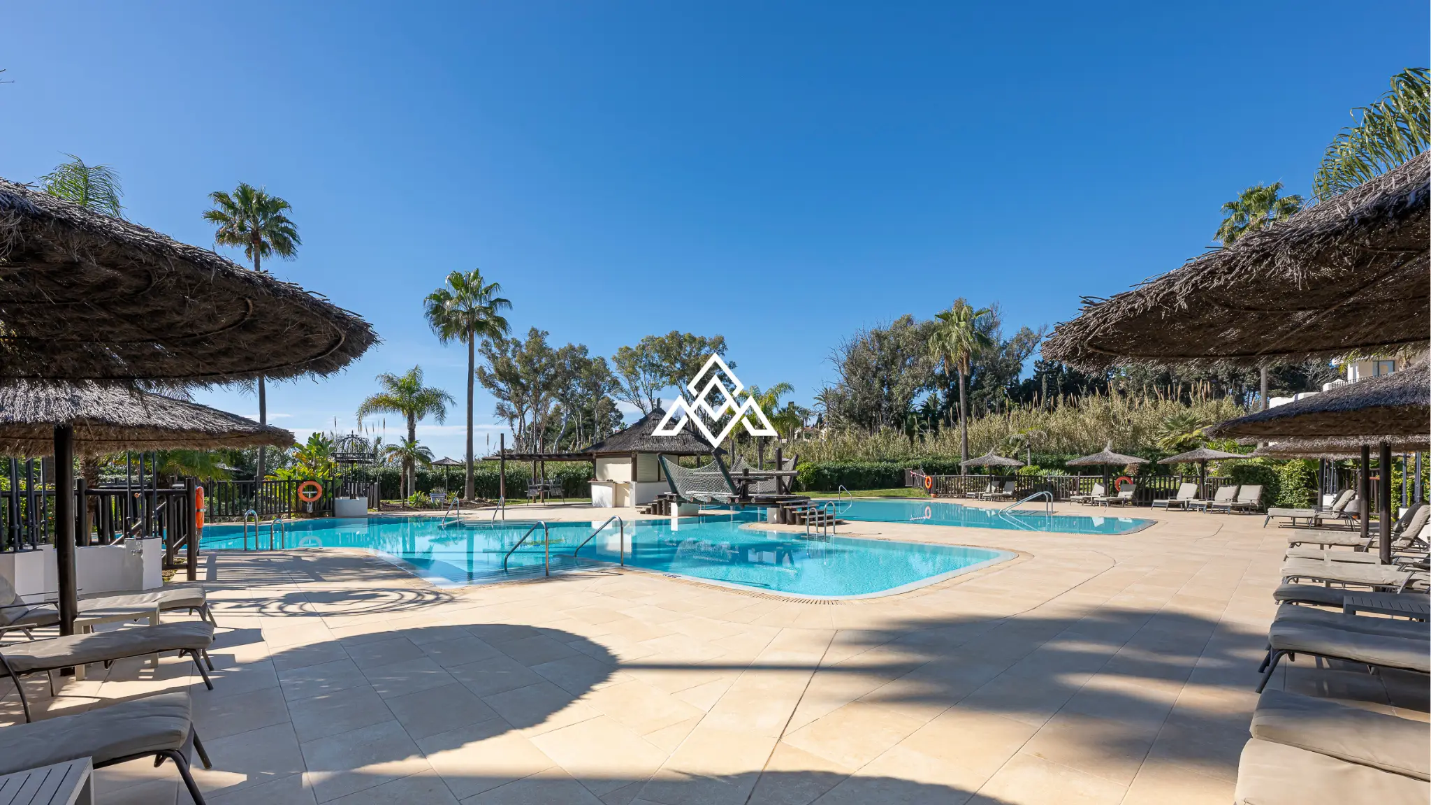 Bahía del Velerín sea-view garden apartment with private terrace and tropical gardens