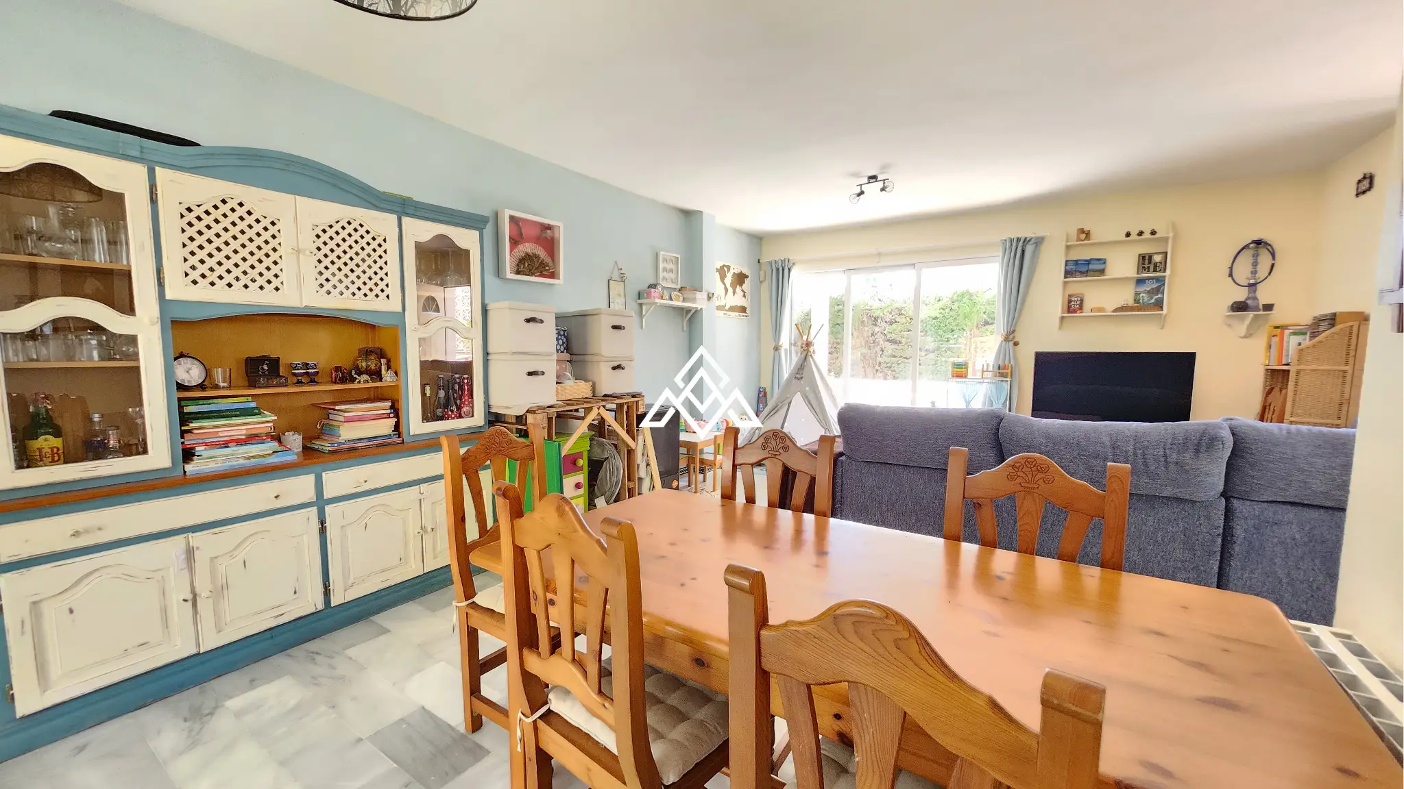 Corner Monte Biarritz townhouse with garden and terraces, near San Pedro