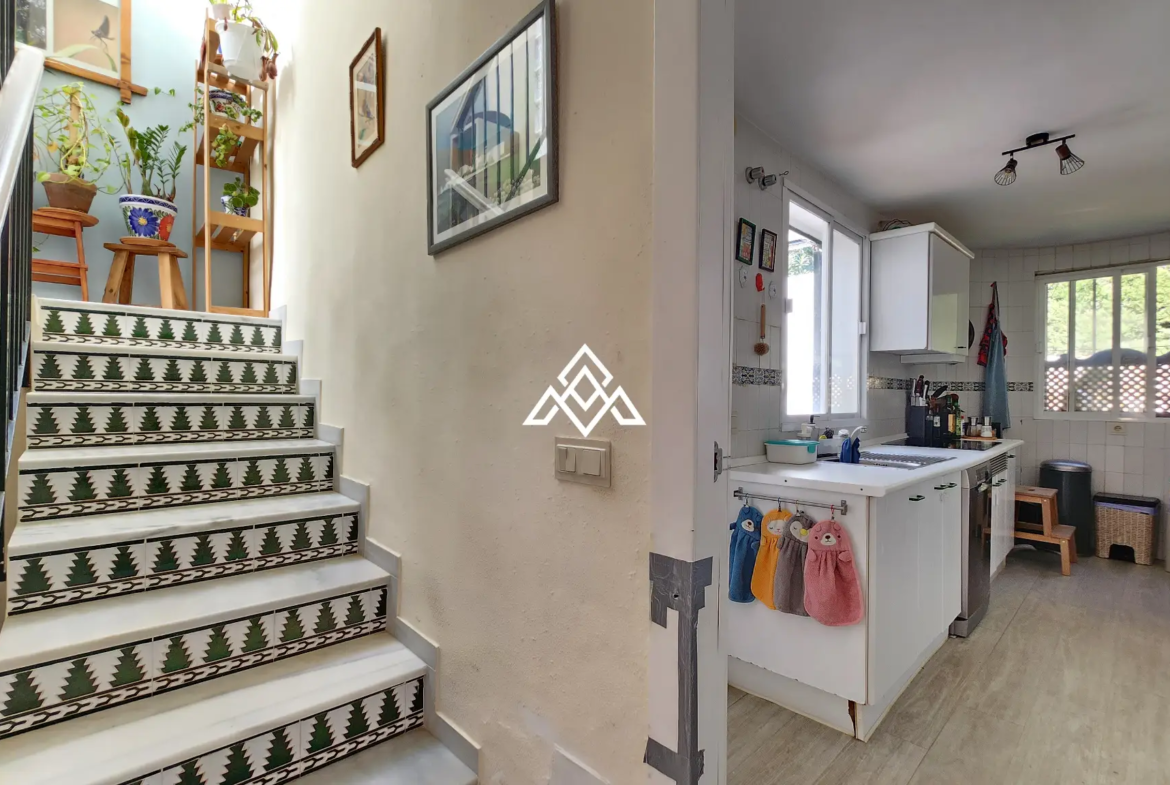 Corner Monte Biarritz townhouse with garden and terraces, near San Pedro