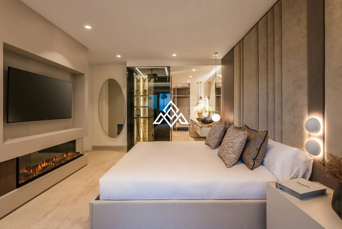 Bahía del Velerín sea-view garden apartment with private terrace and tropical gardens