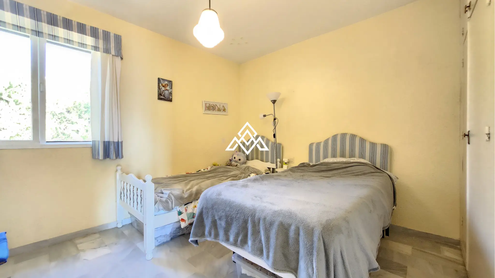 Corner Monte Biarritz townhouse with garden and terraces, near San Pedro