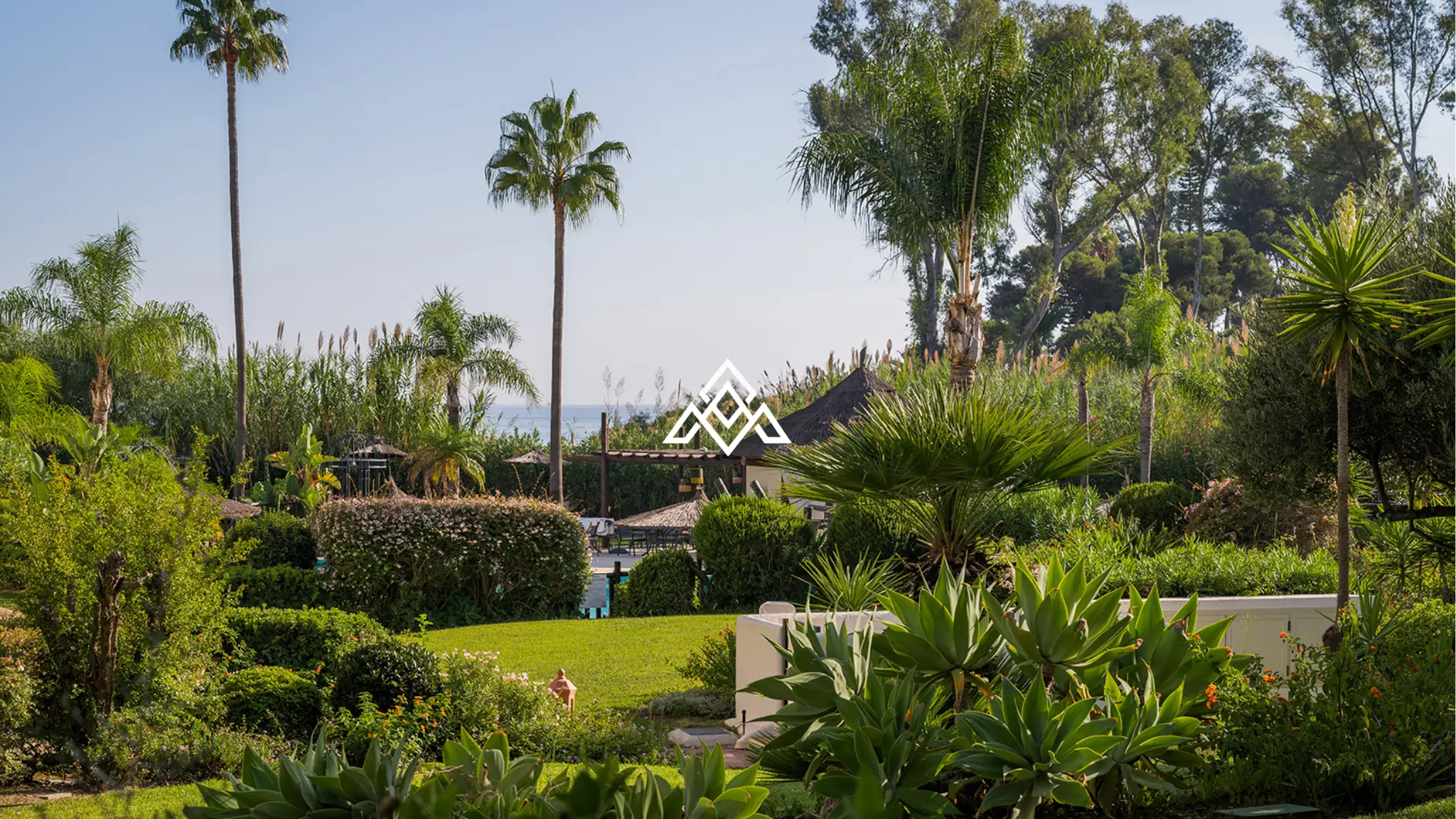 Bahía del Velerín sea-view garden apartment with private terrace and tropical gardens