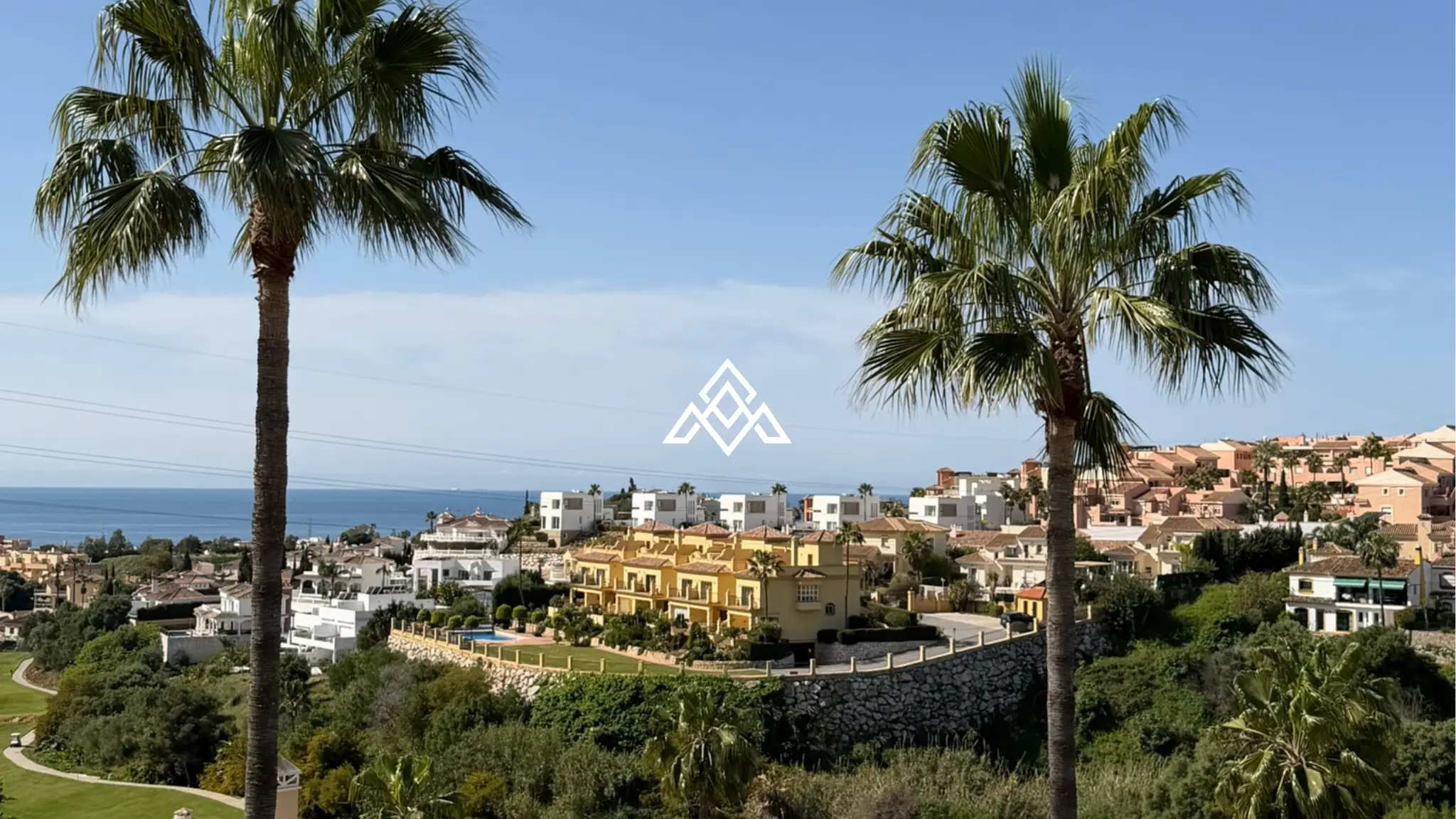 Riviera del Sol villa with private pool, sea views and modern renovated interior Costa del Sol