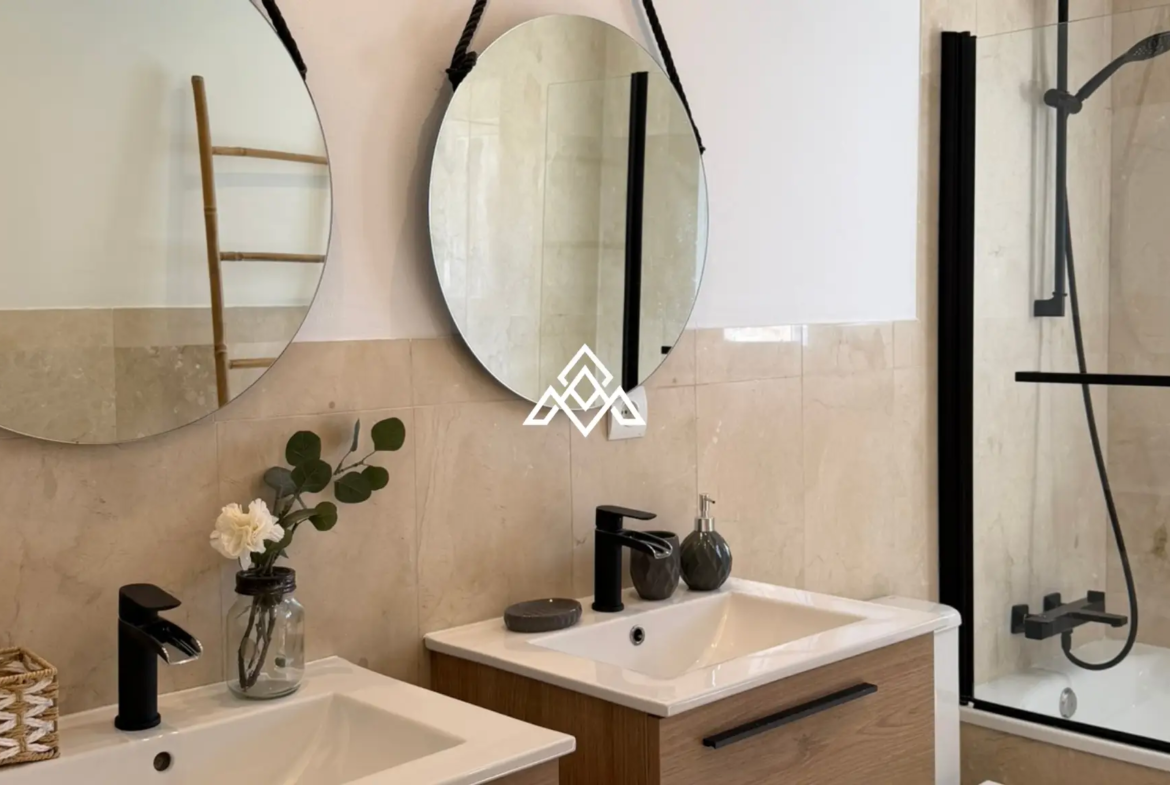 Riviera del Sol villa with private pool, sea views and modern renovated interior Costa del Sol
