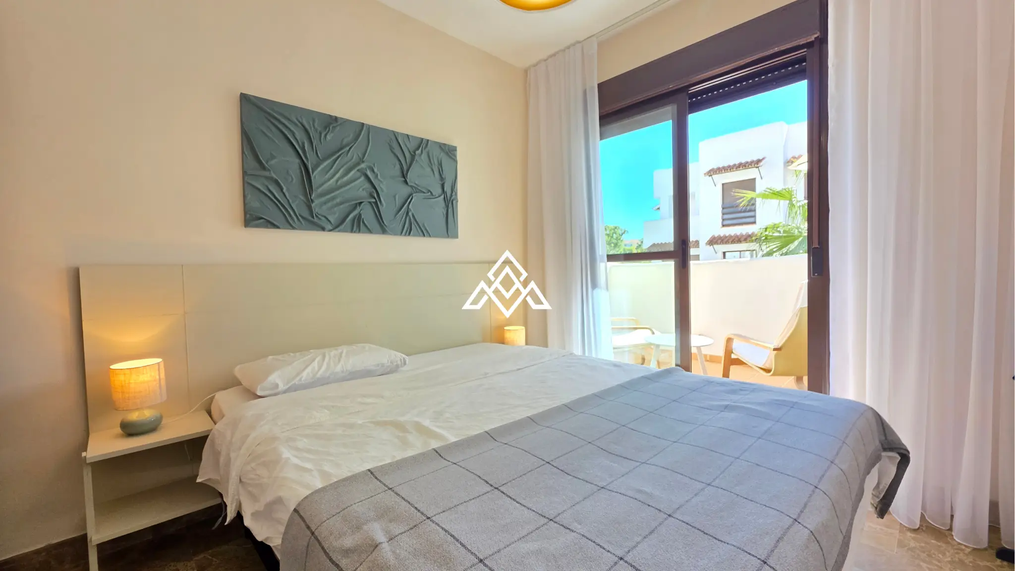 Selwo apartment with terrace, pool and gardens in gated community Estepona