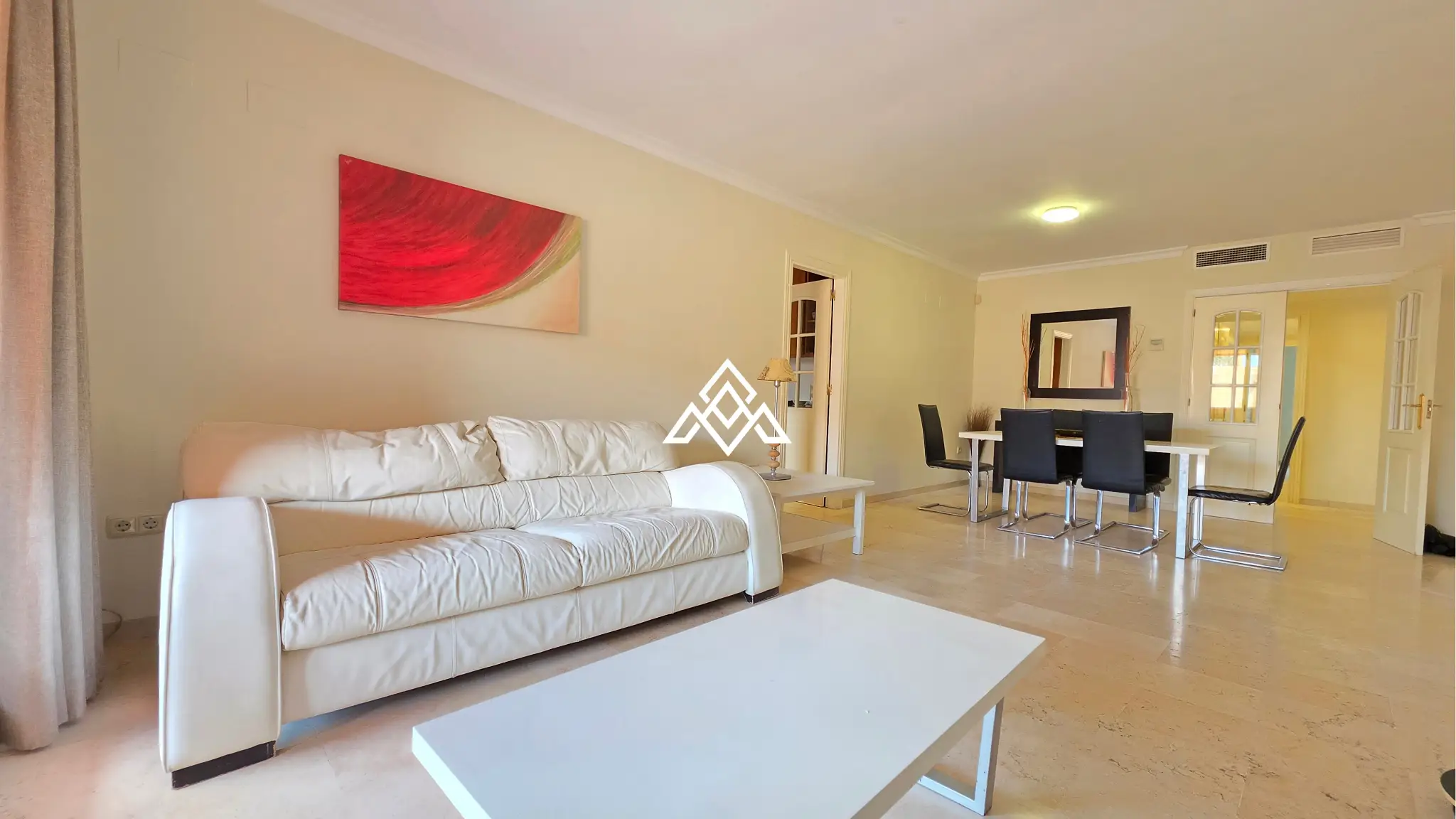 Elviria apartment ground floor with sea views and terrace in Marbella