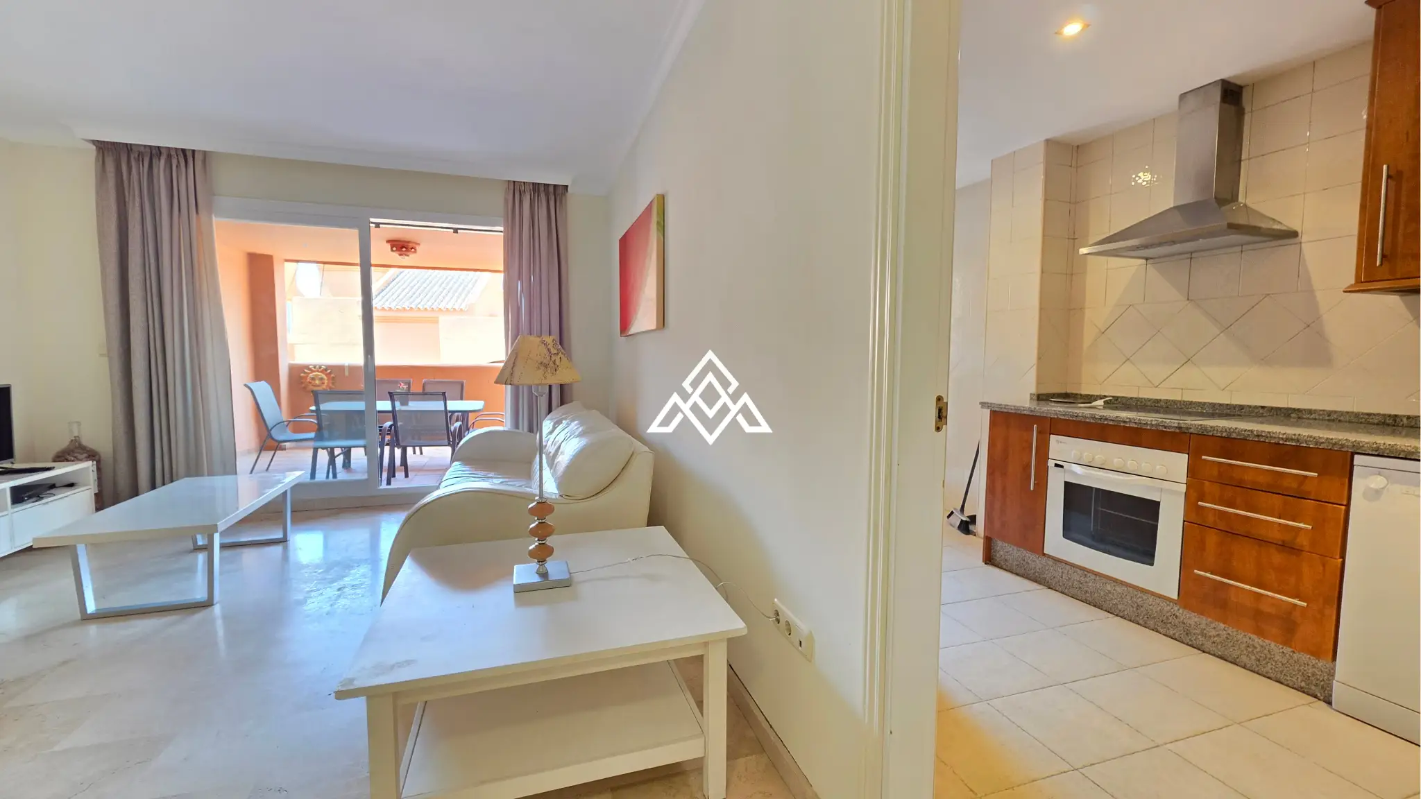 Elviria apartment ground floor with sea views and terrace in Marbella